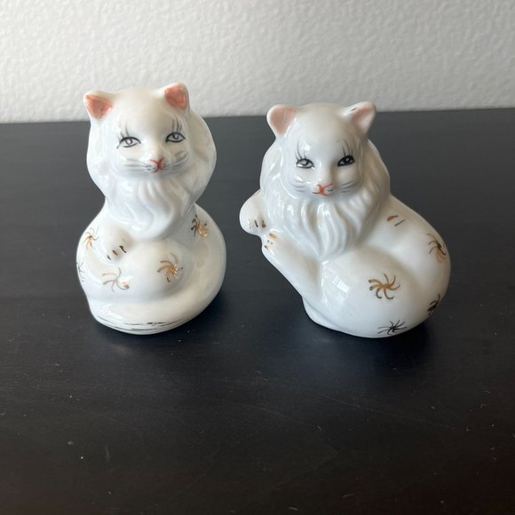 Set of 2 Vintage White Porcelain Persian Cat Figurines // Made in China - Picture 1 of 6